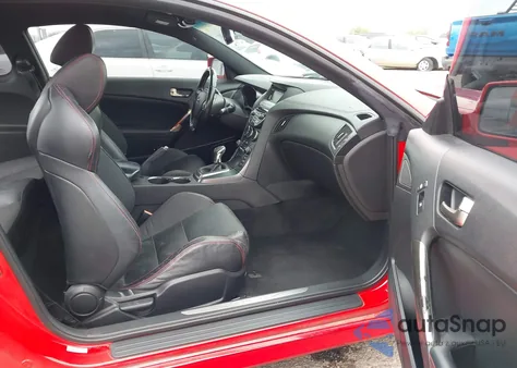 2015 Hyundai Genesis Coupe 3.8L/3.8 R-Spec/3.8 Ult from USA, damaged, VIN KMHHU6KJ9FU121977